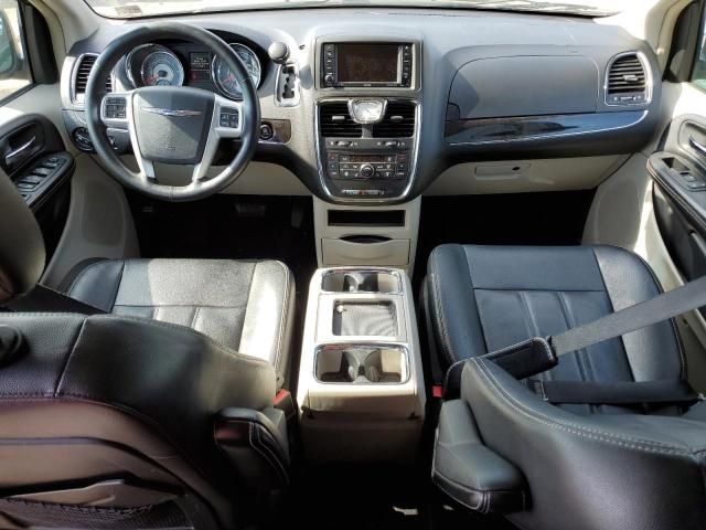 2015 Chrysler Town & Country Touring