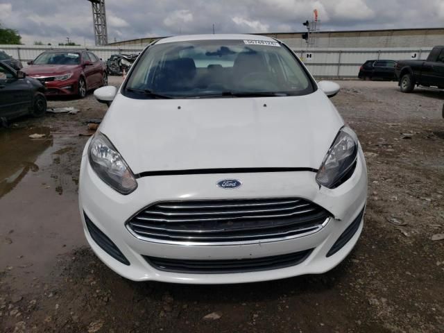 2015 Ford Fiesta SE