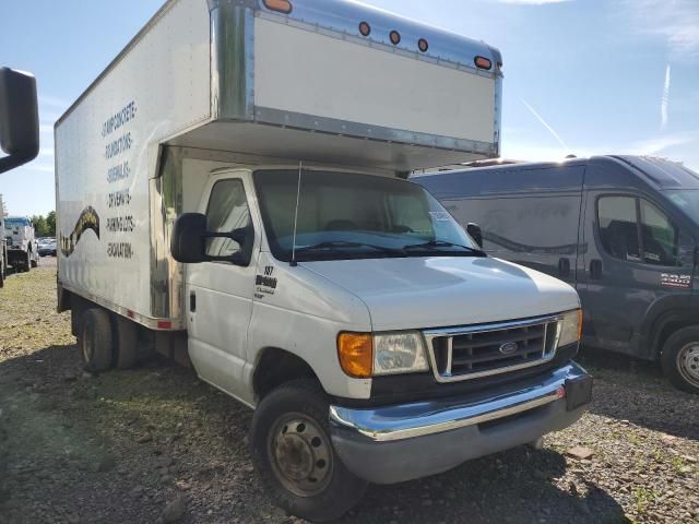 2006 Ford Econoline E450 Super Duty Cutaway Van