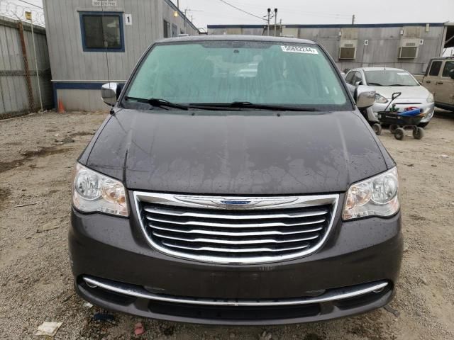 2015 Chrysler Town & Country Touring L