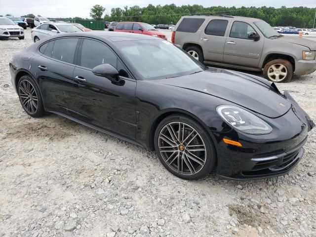 2018 Porsche Panamera 4