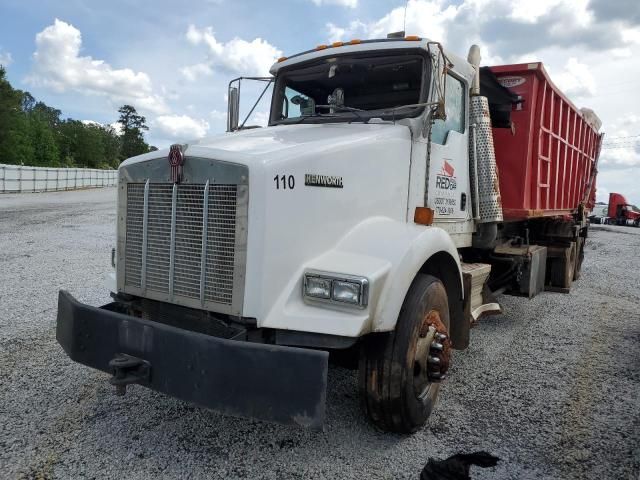 2006 Kenworth Construction T800