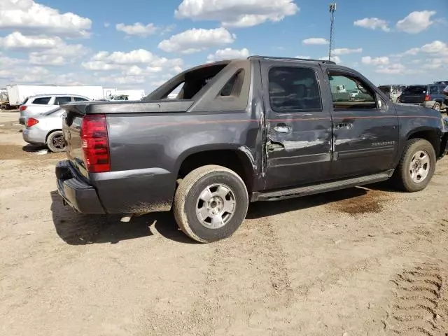 2011 Chevrolet Avalanche LT