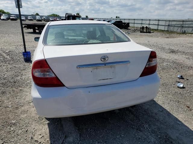 2004 Toyota Camry LE