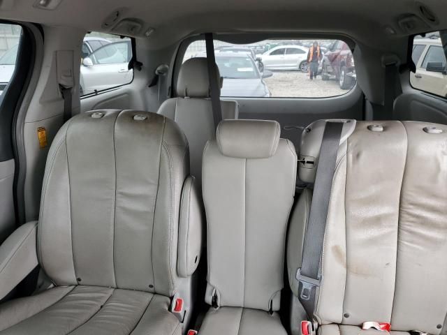 2014 Toyota Sienna XLE