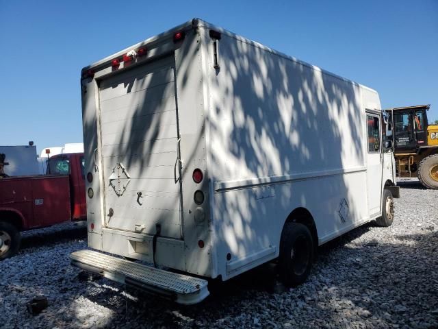 2001 Freightliner Chassis M Line WALK-IN Van