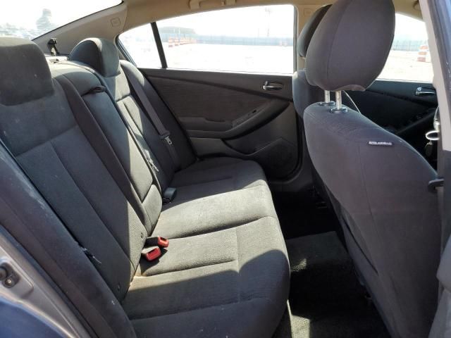 2010 Nissan Altima Base