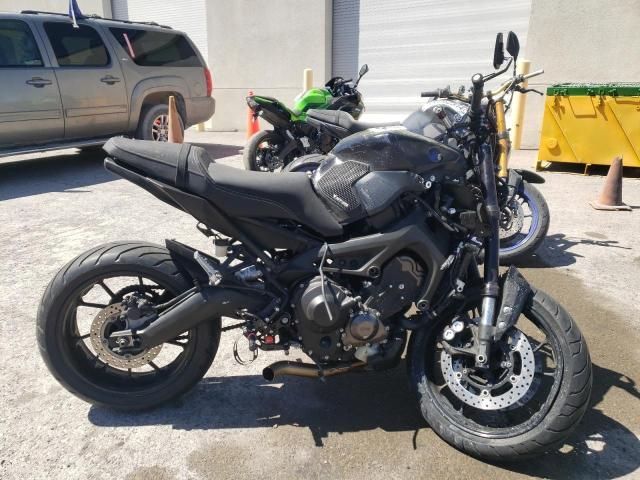 2016 Yamaha FZ09