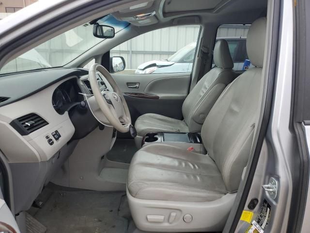 2012 Toyota Sienna XLE