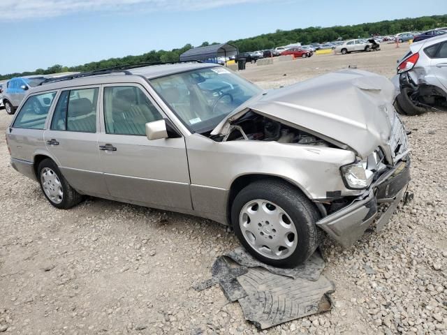 1995 Mercedes-Benz E 320