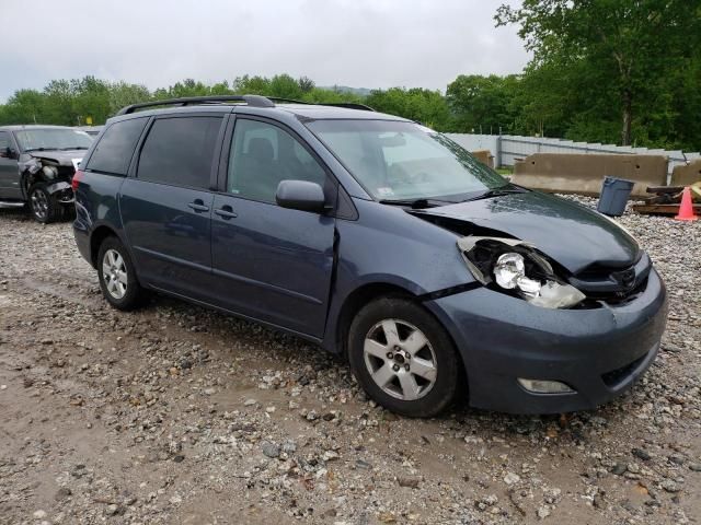 2009 Toyota Sienna XLE