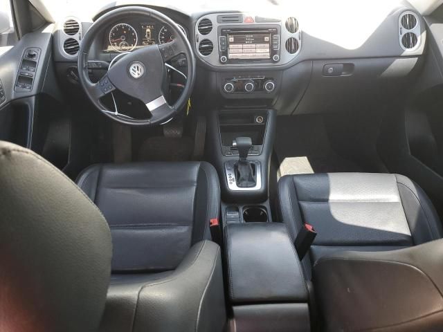 2010 Volkswagen Tiguan S