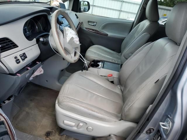 2014 Toyota Sienna XLE