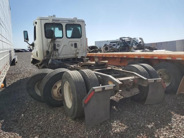 2015 Freightliner Cascadia 125