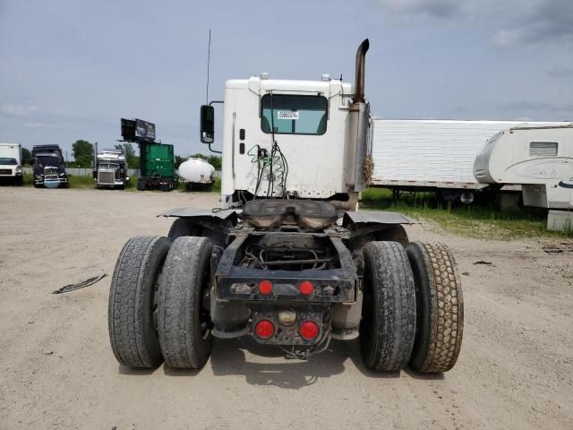 2004 Freightliner Conventional Columbia