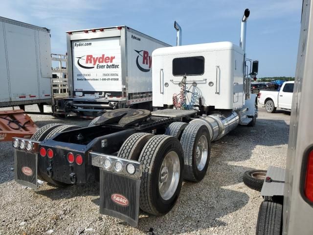 2021 Peterbilt 389