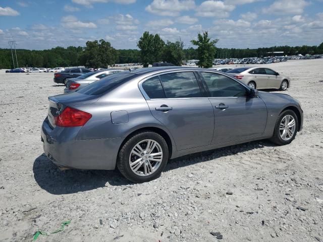 2015 Infiniti Q40