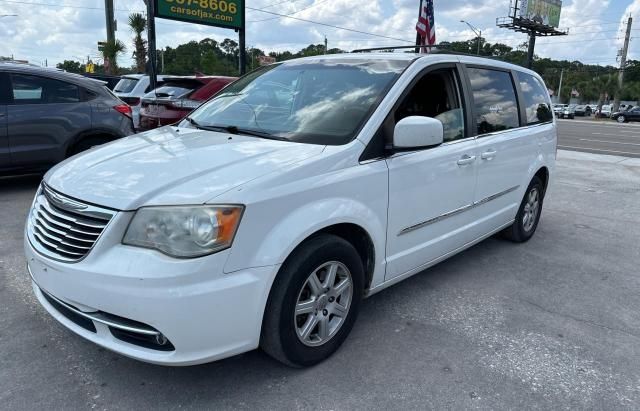 2013 Chrysler Town & Country Touring