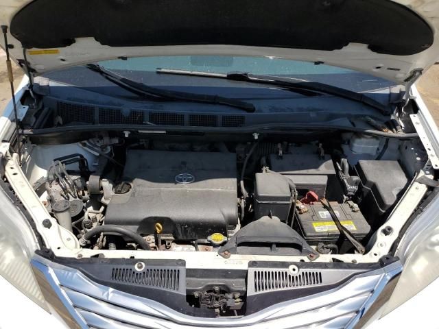 2011 Toyota Sienna XLE