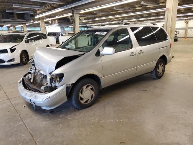 2003 Toyota Sienna LE