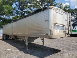 Salvage trucks for sale at Conway, AR auction: 2000 Timpte Hopper TRL