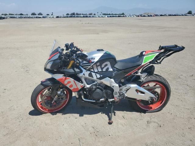 2017 Aprilia Tuono V4 1100 Factory