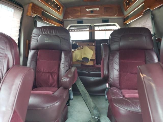 1999 Ford Econoline E150 Van