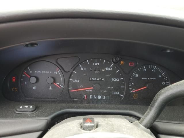 2003 Ford Taurus SE