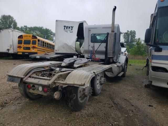 2007 Kenworth Construction T800