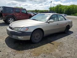 Salvage cars for sale from Copart East Granby, CT: 1999 Lexus ES 300