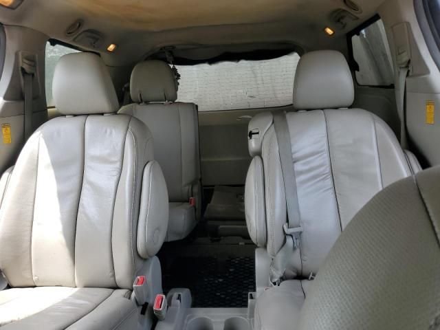 2014 Toyota Sienna XLE