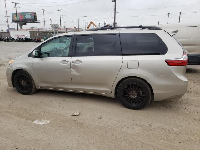 2015 Toyota Sienna XLE