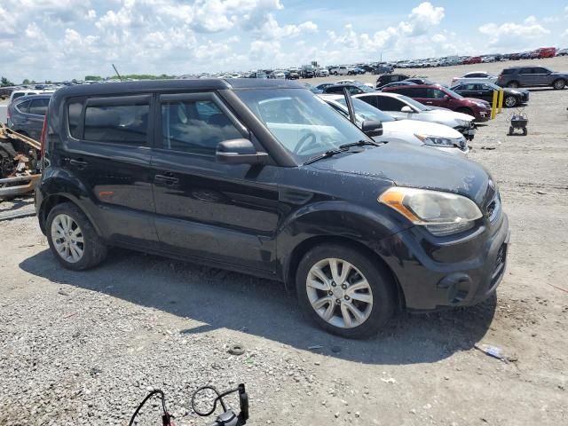 2013 KIA Soul +