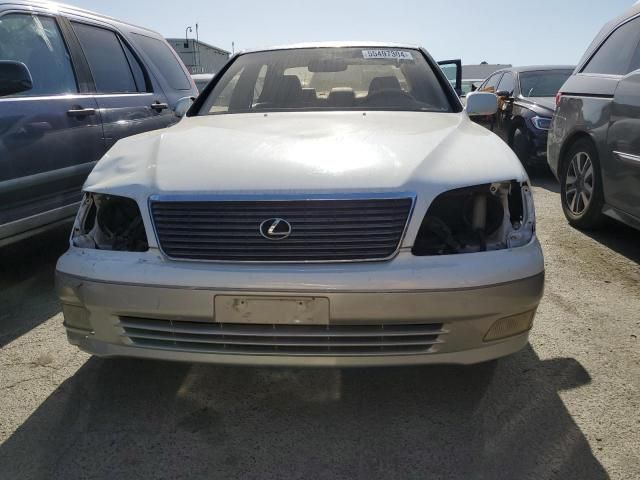 1999 Lexus LS 400