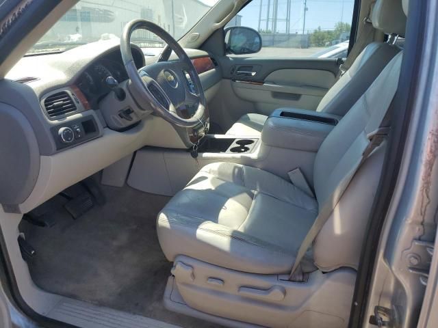 2014 Chevrolet Suburban C1500 LT