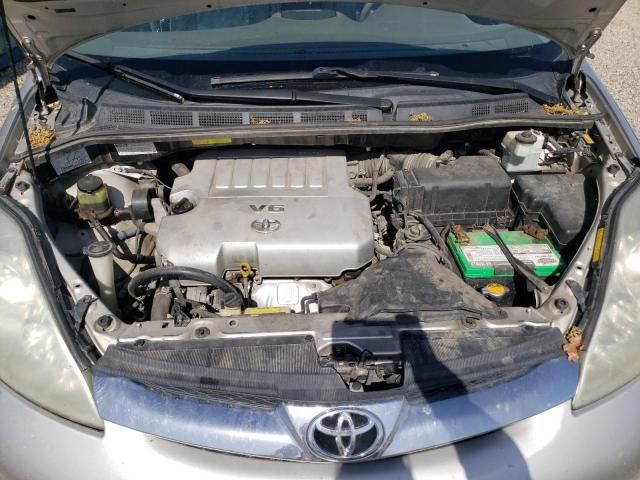 2008 Toyota Sienna XLE