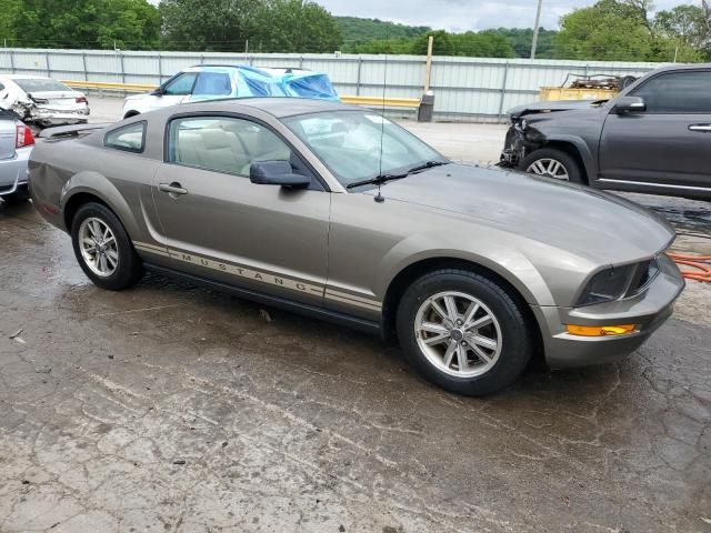 2005 Ford Mustang