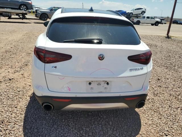 2018 Alfa Romeo Stelvio Sport