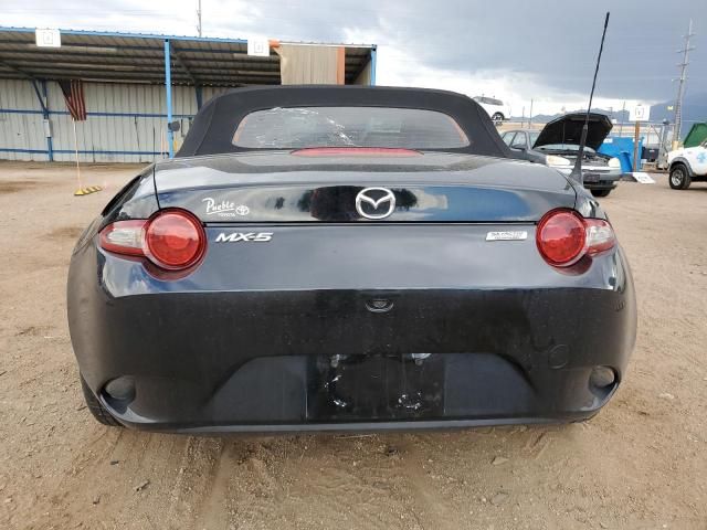 2019 Mazda MX-5 Miata Sport