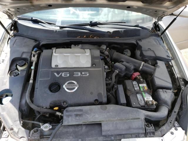 2004 Nissan Maxima SE