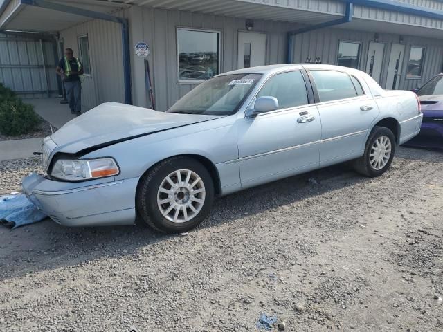 2006 Lincoln Town Car Signature