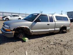 Salvage trucks for sale at Appleton, WI auction: 2001 Chevrolet S Truck S10
