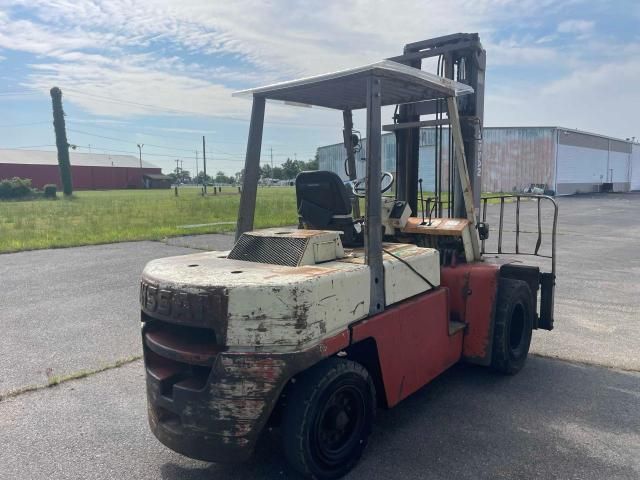 2000 Nissan Forklift