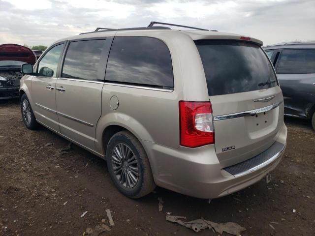 2013 Chrysler Town & Country Touring L