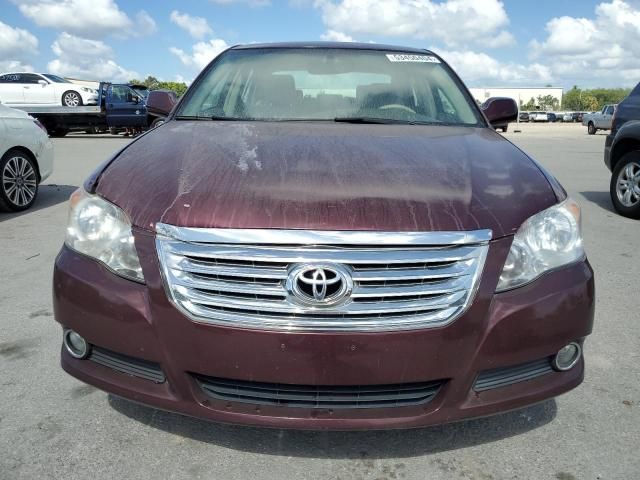 2010 Toyota Avalon XL