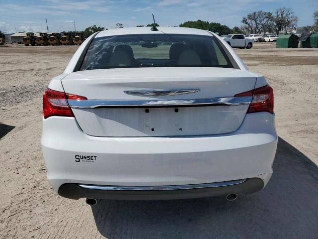 2013 Chrysler 200 Limited