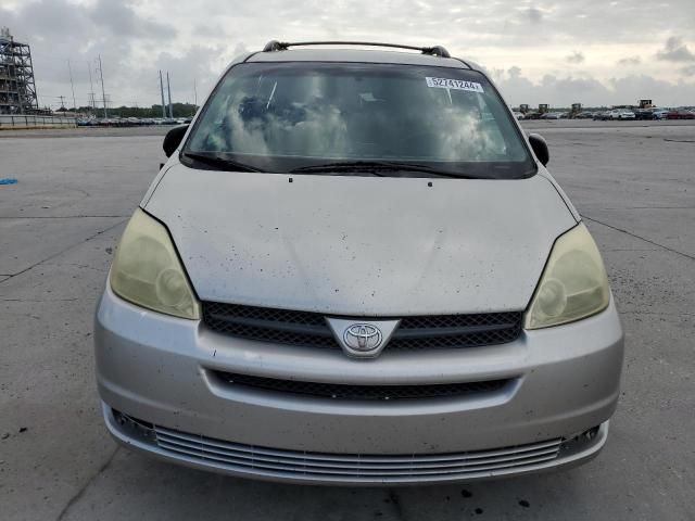 2004 Toyota Sienna CE