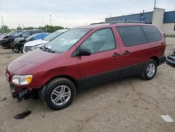 Toyota Sienna le Vehiculos salvage en venta: 2000 Toyota Sienna LE