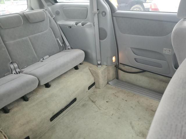 2004 Toyota Sienna XLE