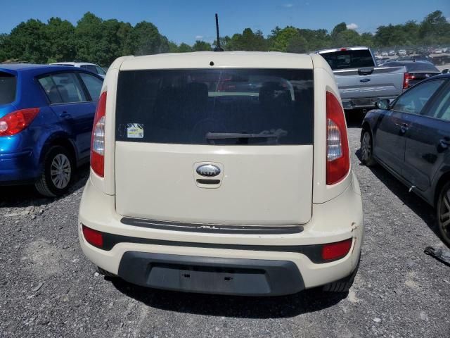 2013 KIA Soul +